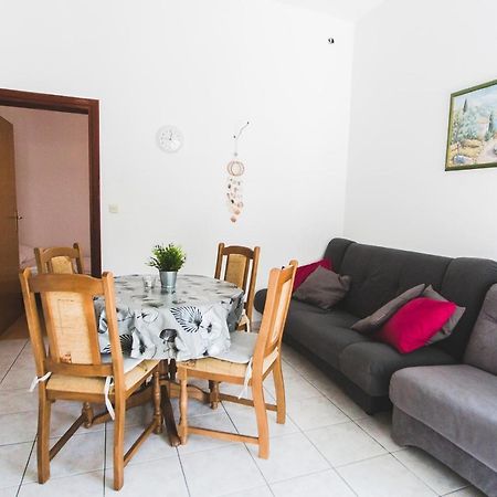Apartmani Males Rogoznica  Bagian luar foto
